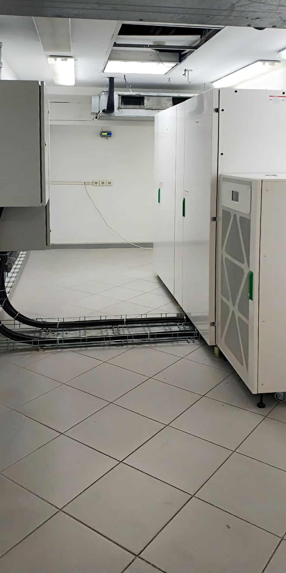 ИБП мощностью 200кВт для Банка Freedom Finance