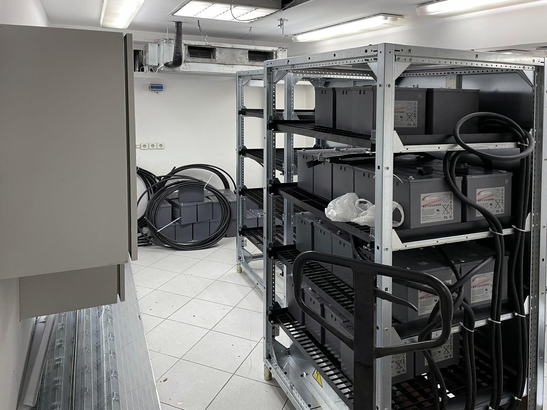 ИБП мощностью 200кВт для Банка Freedom Finance