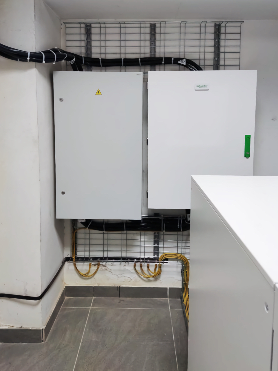 ИБП Easy UPS 3M мощностью 160кВт для АО Банк ЦентрКредит в г. Шымкент