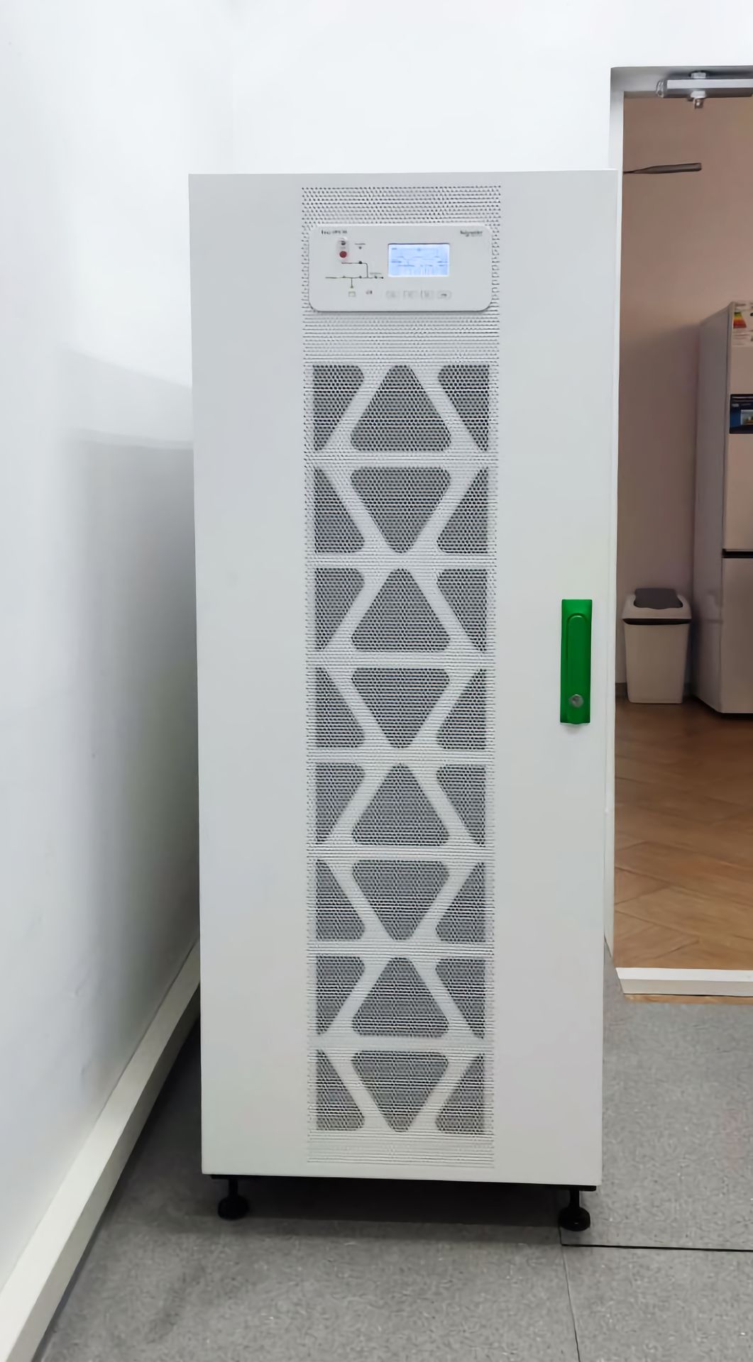 ИБП Easy UPS 3M мощностью 160кВт для АО Банк ЦентрКредит в г. Шымкент