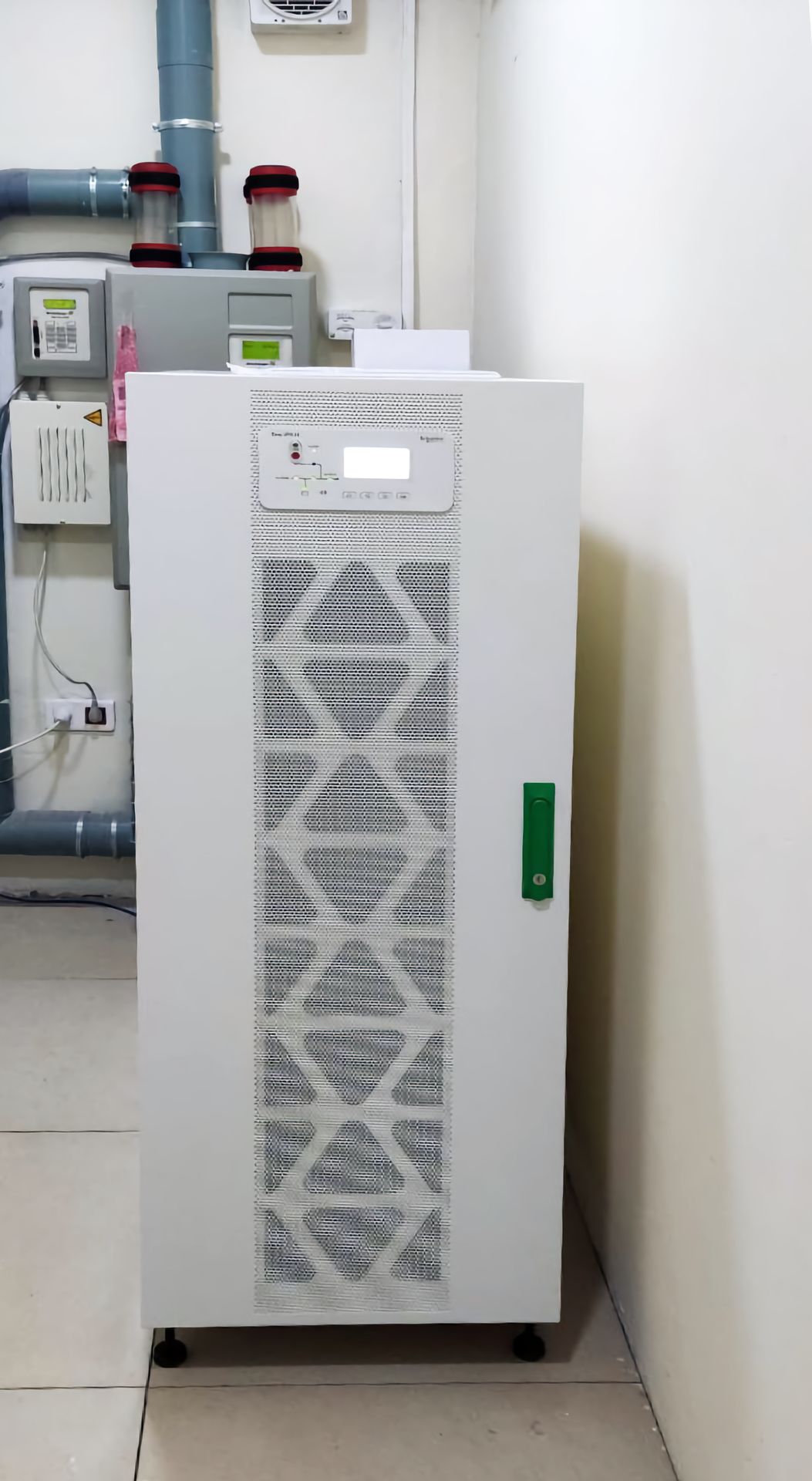 ИБП Easy UPS 3M мощностью 160кВт для АО Банк ЦентрКредит в г. Шымкент