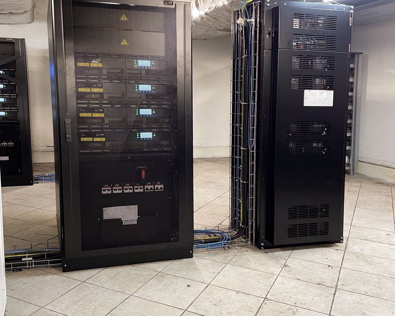 ИБП Easy UPS 3M мощностью 80кВт для филиала Банк ЦентрКредит в г. Костанай