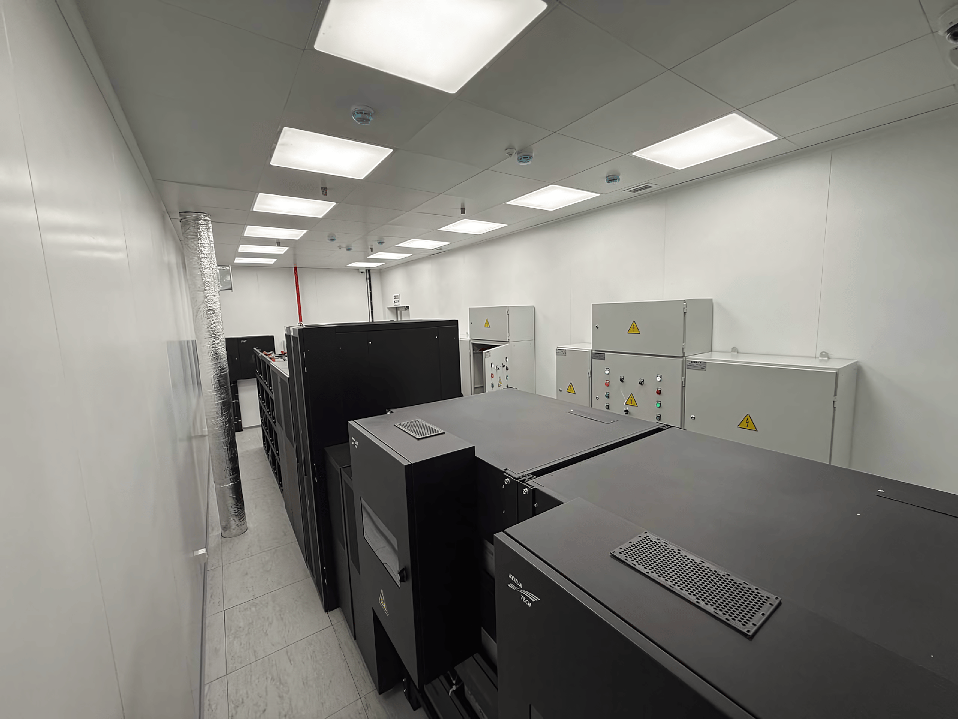 ЦОД для АО "Евразийский Банк" в новом здании на ул. Кунаева, 56