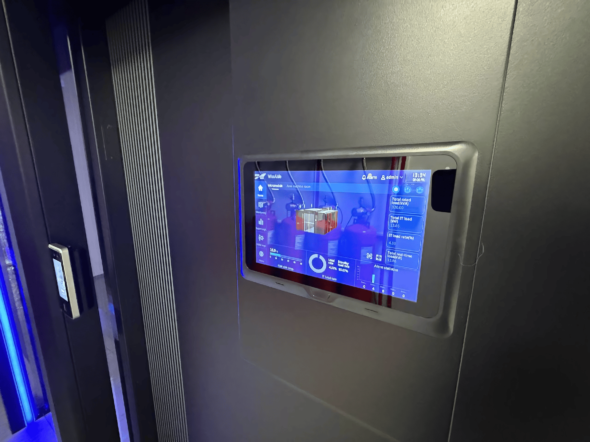 ЦОД для АО "Евразийский Банк" в новом здании на ул. Кунаева, 56