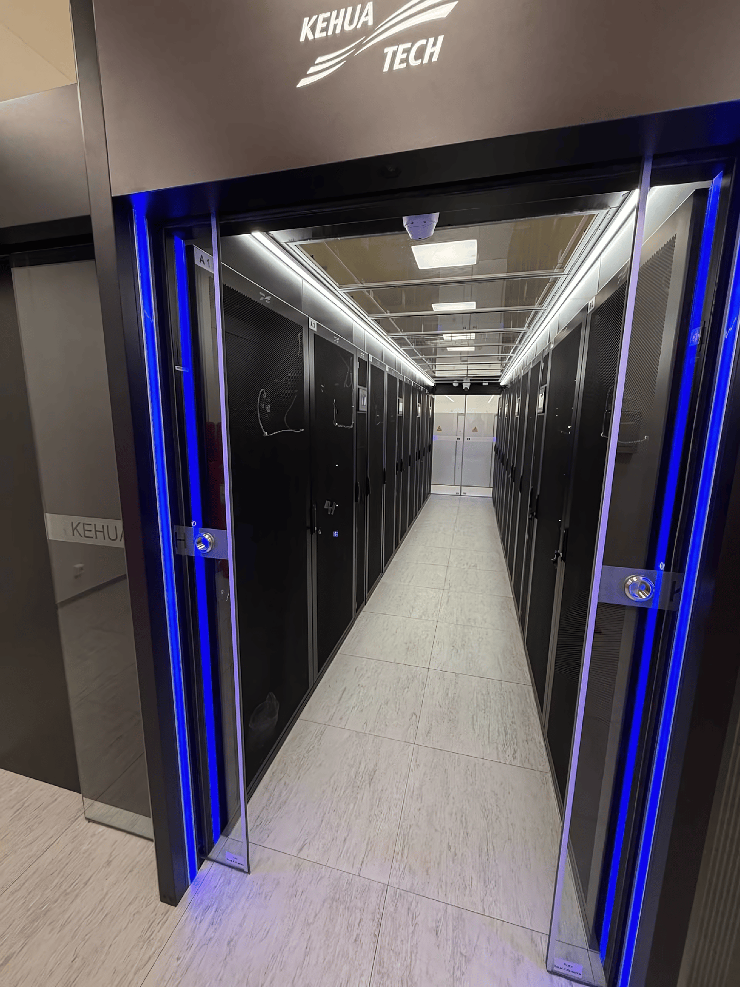 ЦОД для АО "Евразийский Банк" в новом здании на ул. Кунаева, 56