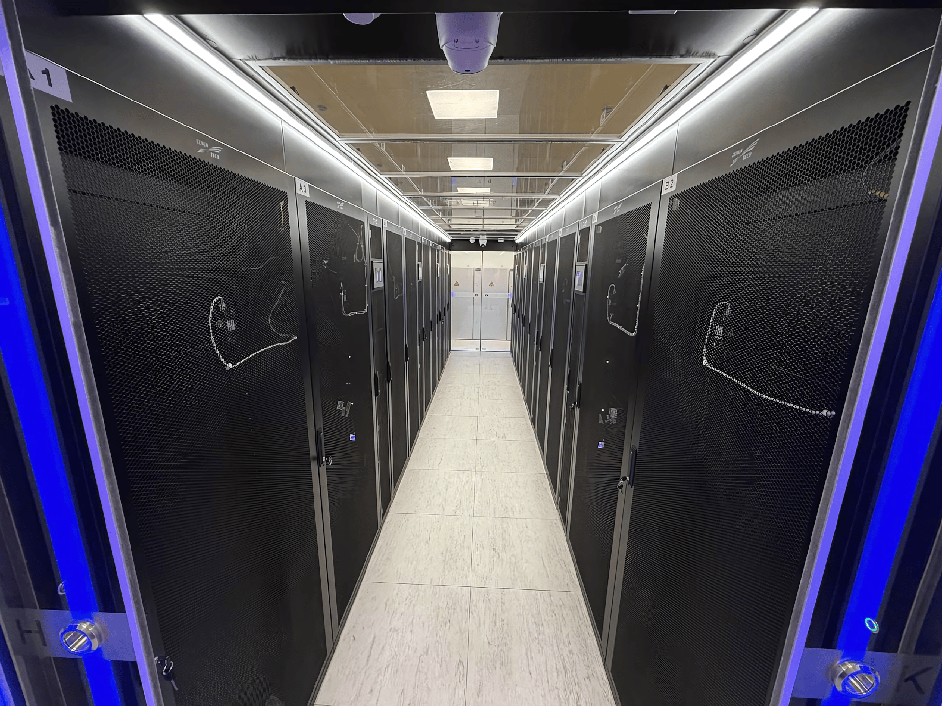 ЦОД для АО "Евразийский Банк" в новом здании на ул. Кунаева, 56