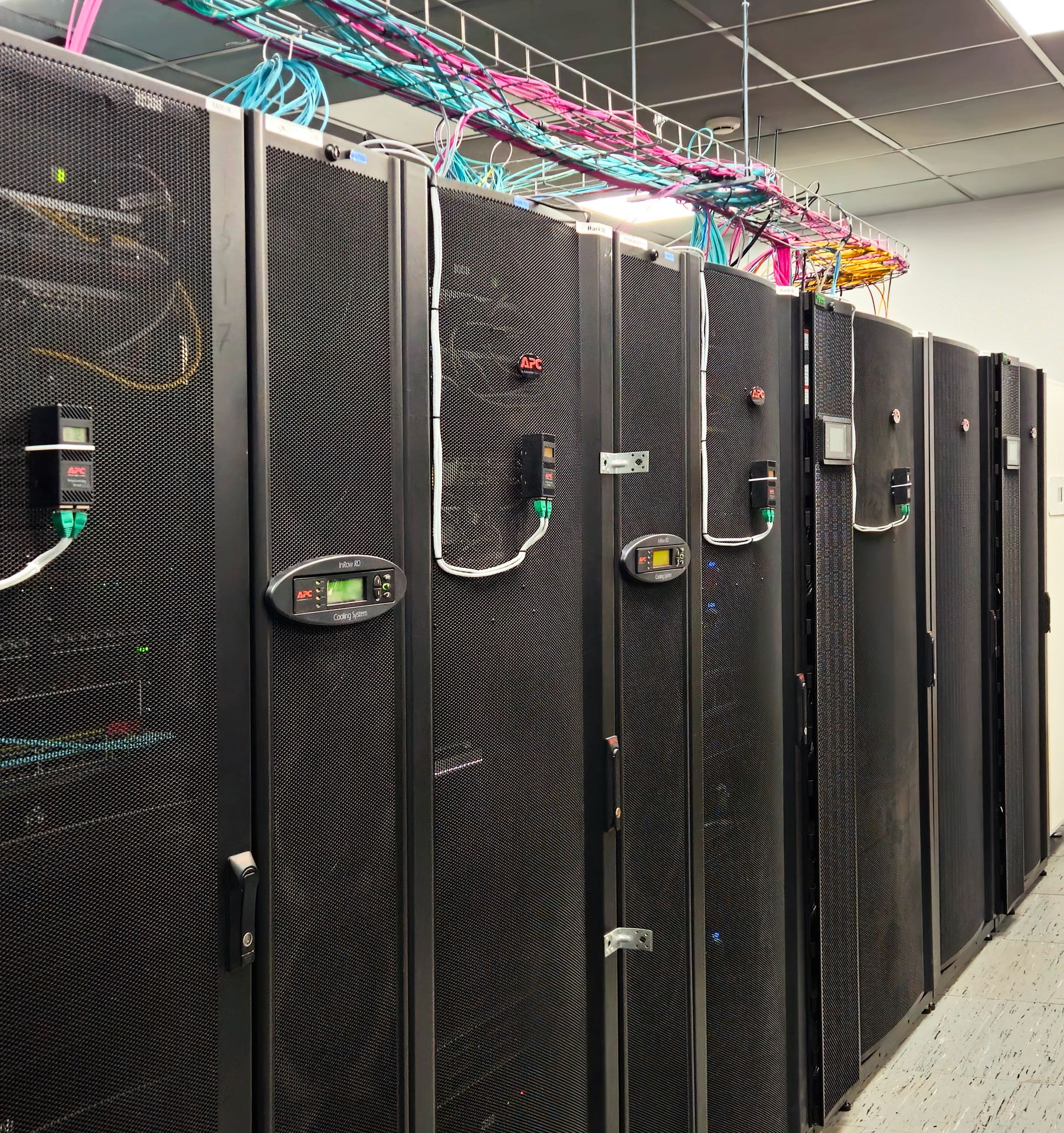 ЦОД для Freedom Bank, г. Астана, пр. Бауыржана Момышулы, 22/14 (головной офис)