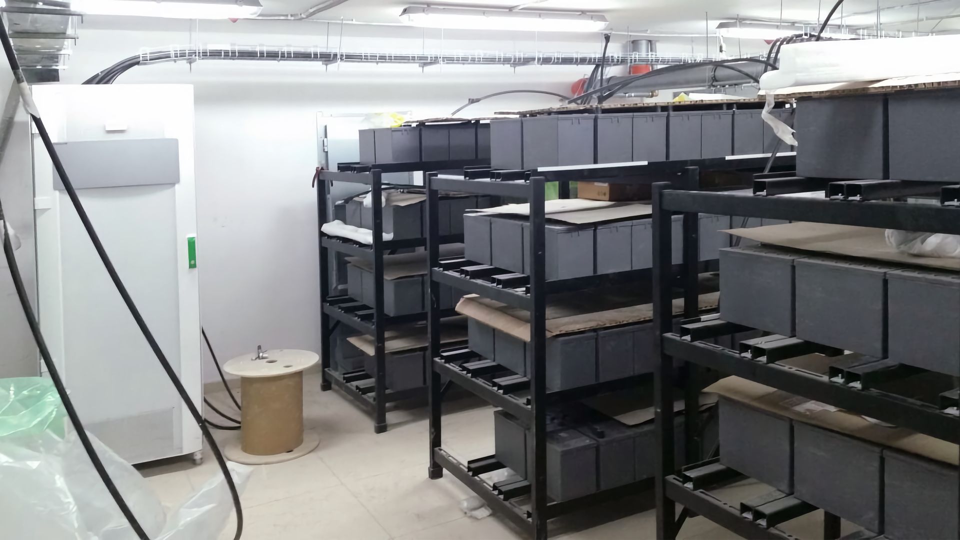 Установка и запуск первого в РК ИБП SE Galaxy VM 200kVA для Гарыш Сапары - г. Нур-Султан